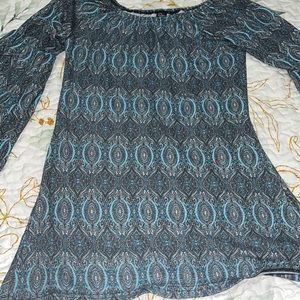 Win Win, Bell Sleeve Tunic